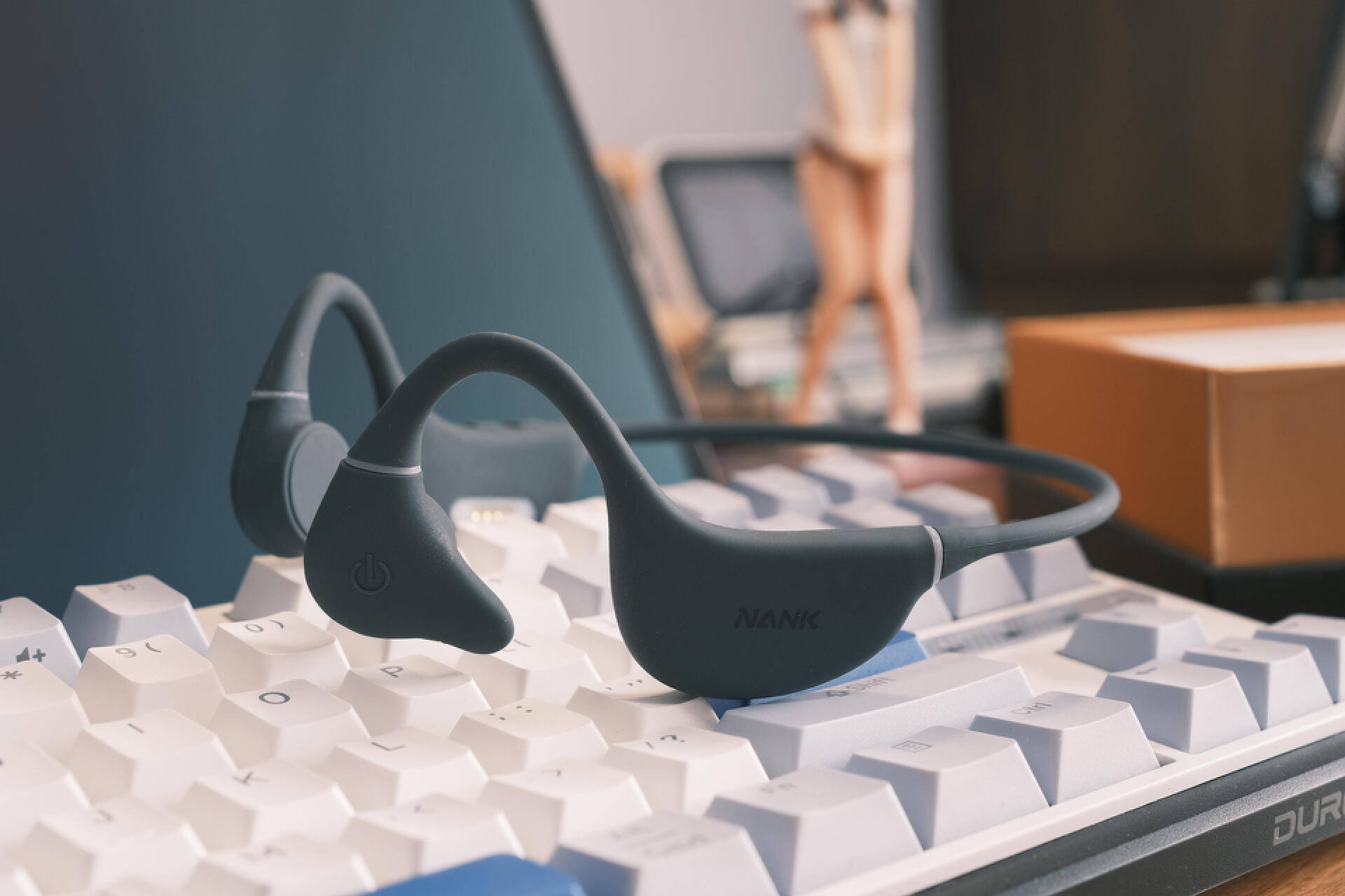 全震指向性发声，南卡Runner Pro4骨传导耳机，蓝牙5.3，劲爆低频