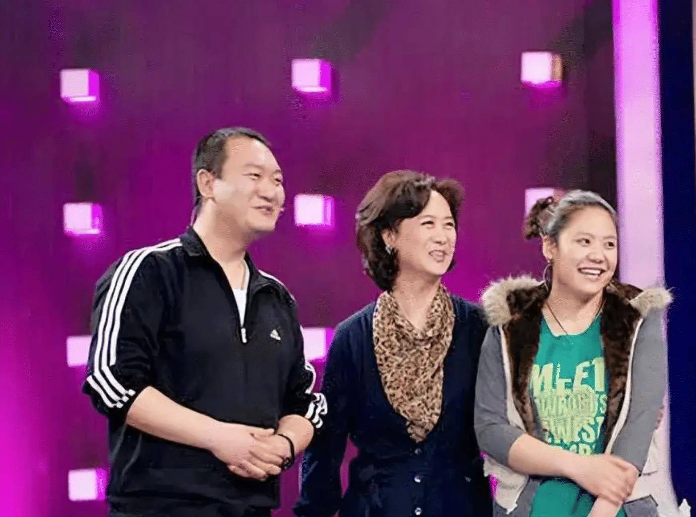 柏寒:丈夫去世9年她追随而去,儿子托付海清照顾,遗体无偿捐赠_父亲