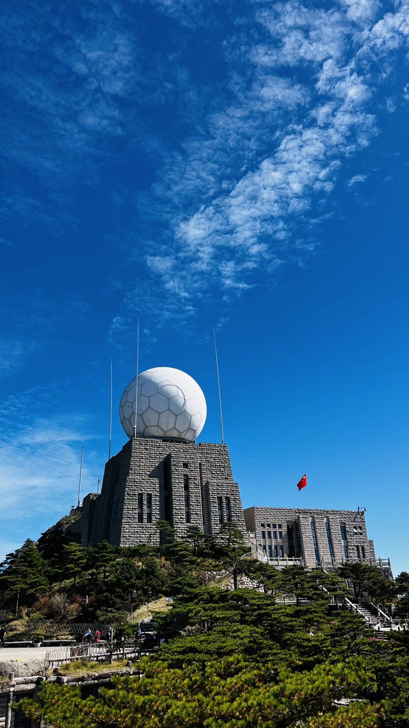 胡军股海方舟黄山日出～鳌鱼峰～迎客松