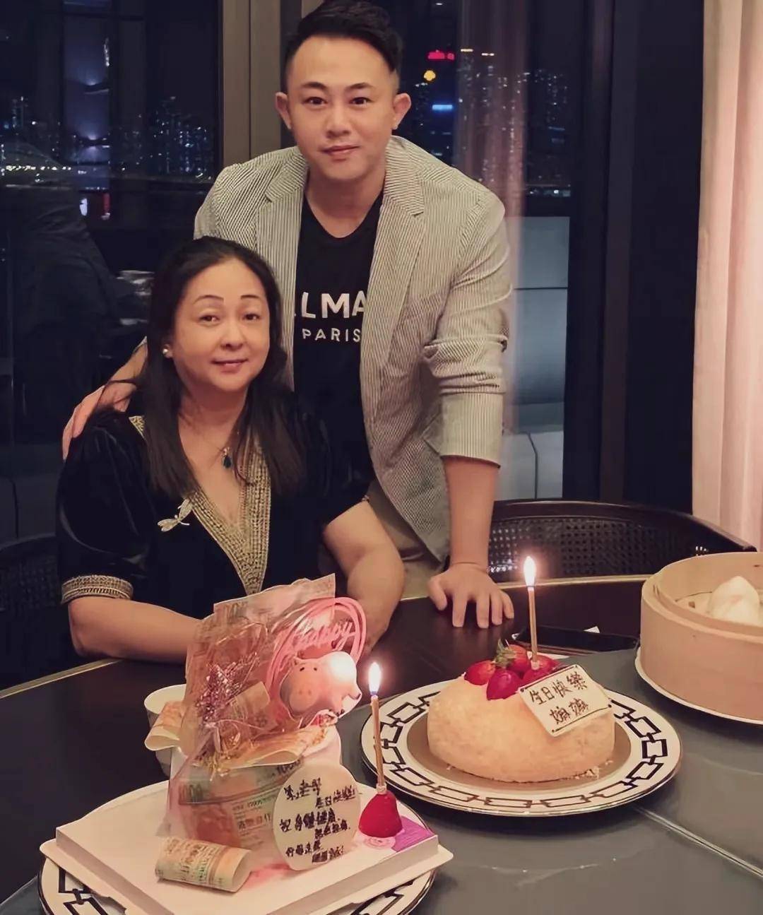 港媒透露,蔡天凤前夫一家庭审细节,蔡妈妈回应女儿和女婿的婚姻_母亲