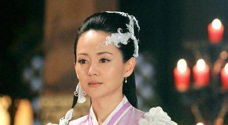 《大宅门》进入演艺圈,之后还演了《魔界之龙珠》,《杨门虎将》