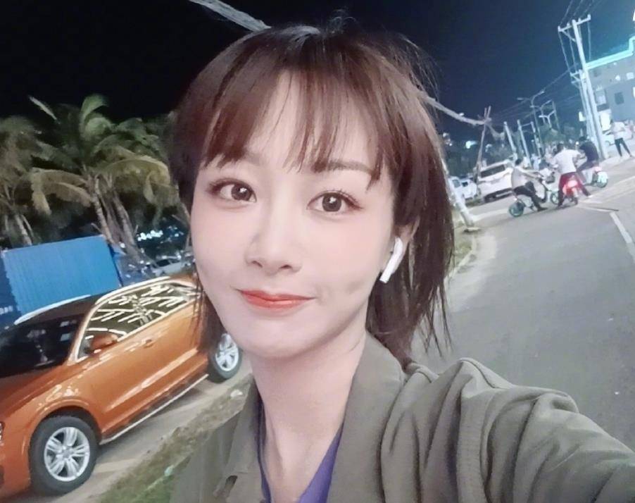 被孙红雷问及感情现状,杨紫的回答很真实,有没有恋爱一目了然_张艺兴