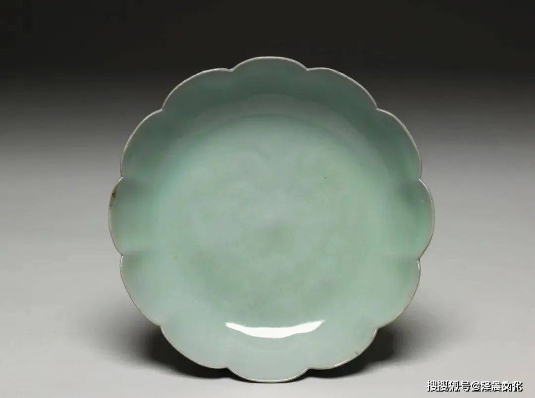 宋代冰裂纹瓷器真品图片特征和鉴赏方法_珠山八友收藏网
