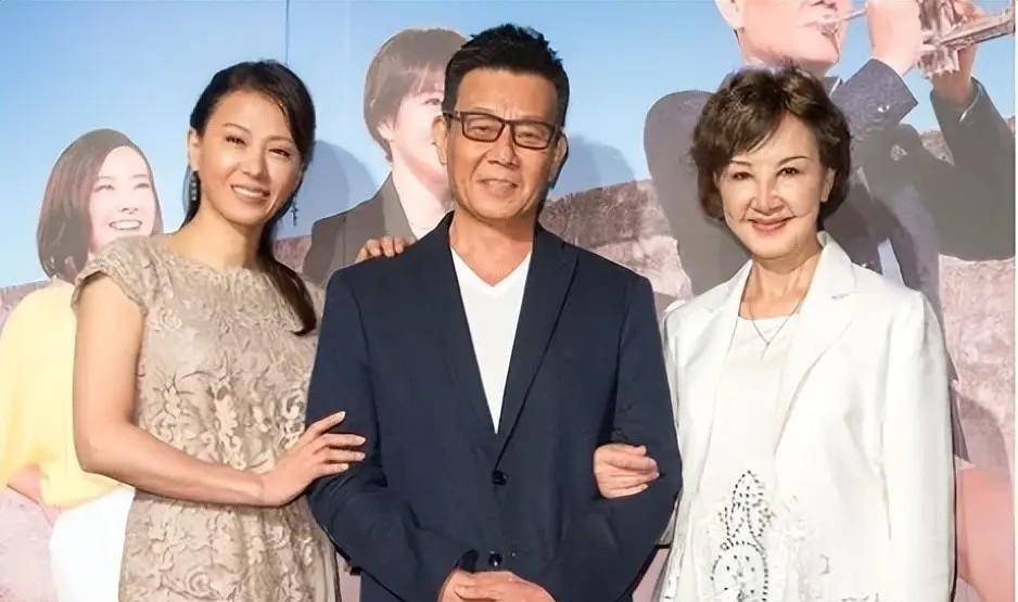 台湾演员寇世勋"一夫两妻,三人住一起和平相处26年_崔瑶琪_生活_机会