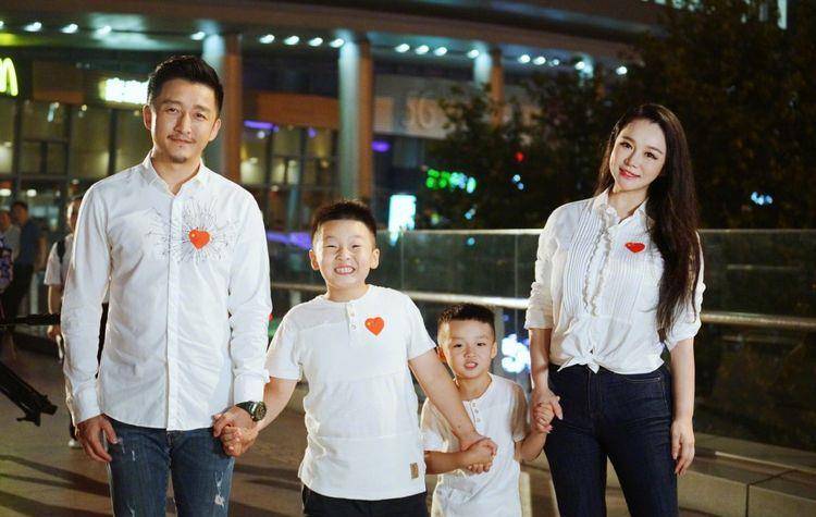 冉莹颖宣布三胎再生一儿子,邹市明转发:小子,我们互相指教_孩子_男孩