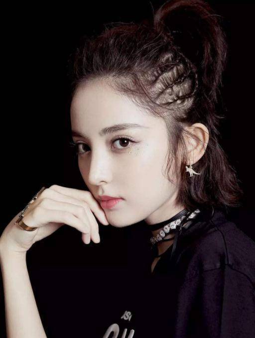 同样是脏辫:邓紫棋粗犷,baby刁钻古怪,看到杨幂,被甜到了_造型_娜扎