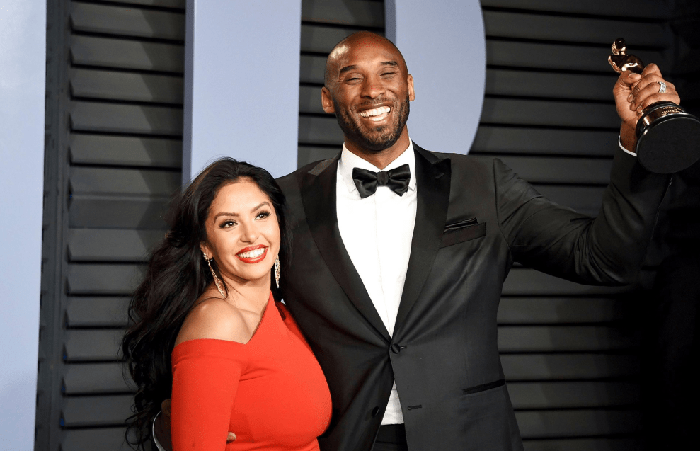 瓦妮莎新恋情疑曝光,幽会油腻土豪光头男,网友:她真的想通了?