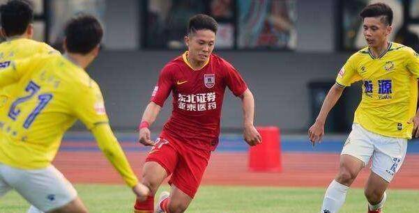 上海申鑫球员在接受国内媒体采访时,就表示暂时不打算向老板徐国良