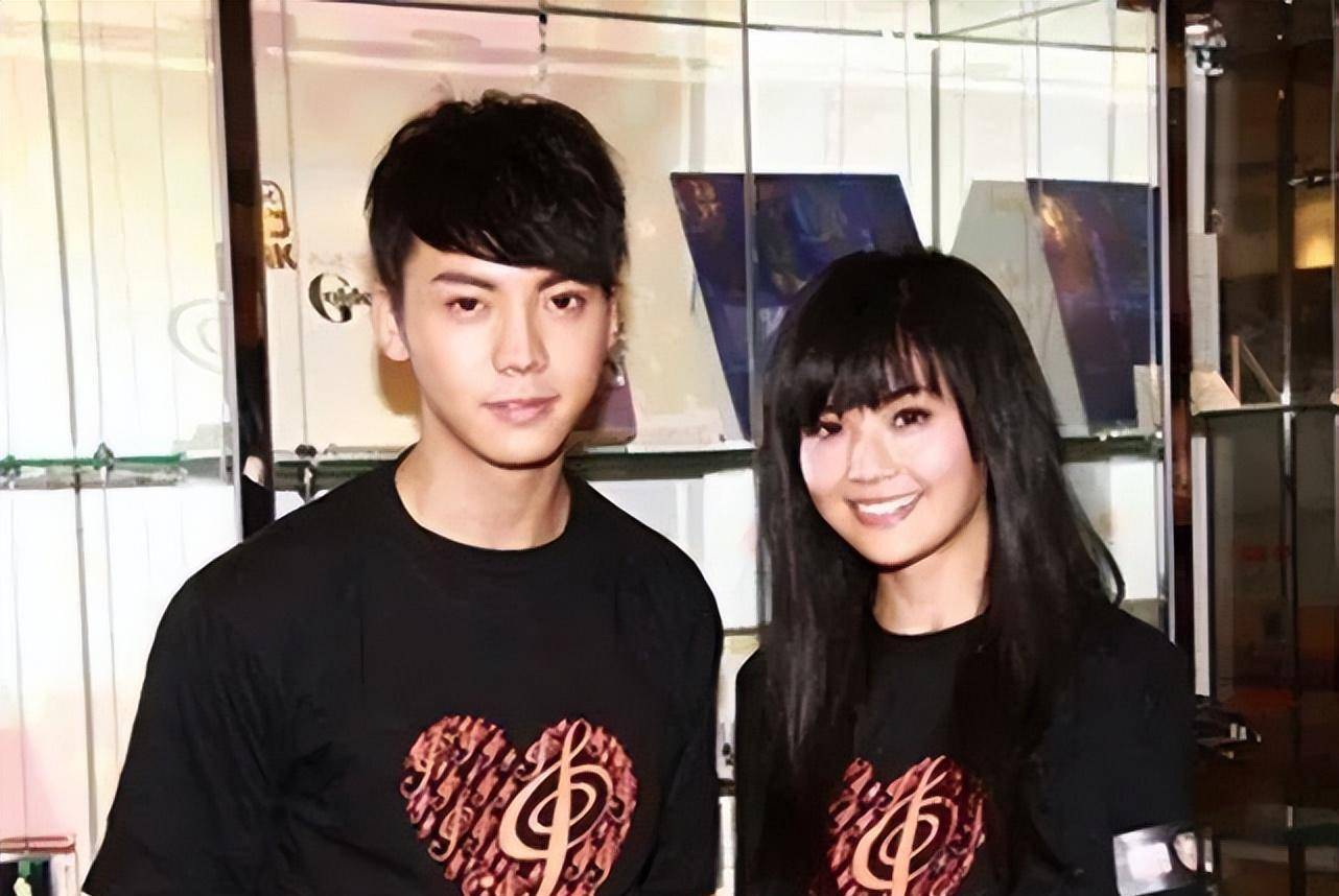 狗仔爆料:已很久没和陈伟霆有互动了_感情_关系_网友