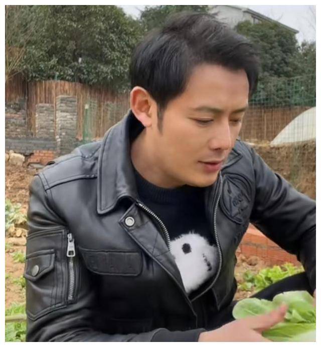 知名演员有8套豪宅,却摆摊卖菜,被痛批卖惨后,他回应了_徐海_农村