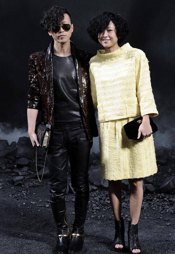 46岁徐濠萦变淑女了!