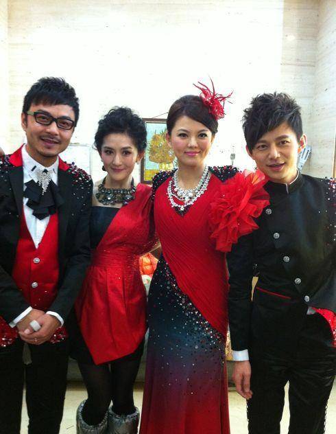 当时,仇晓负责节目对正确触觉的真情也需要一个主持人,仇晓对汪涵