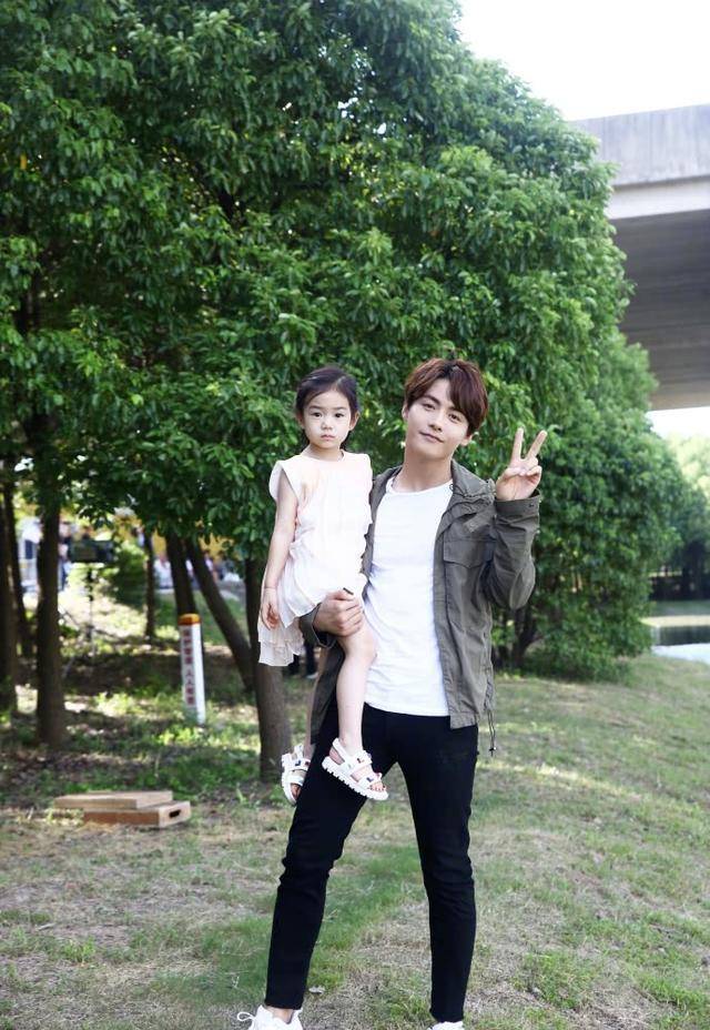 马天宇戚薇有趣互动,不过可爱的lucky这次却有点委屈!