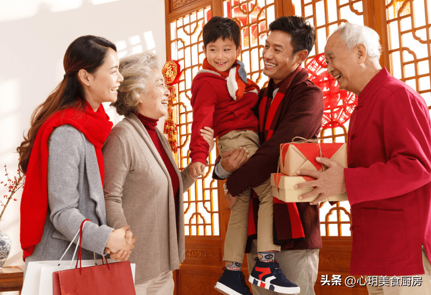 春节拜年讲究多,记得准备这5种好礼,亲朋好友都喜欢,诚意满满_茶叶
