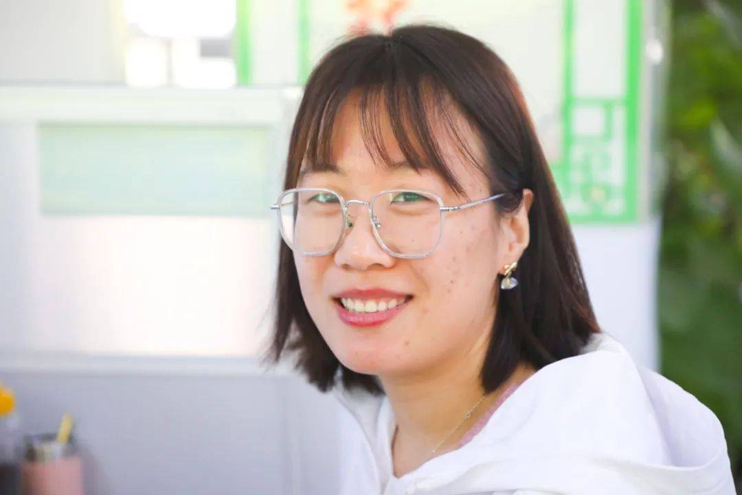 衡水二中│国际妇女节,愿你芳华自在,笑容如花_来源_中国_视窗