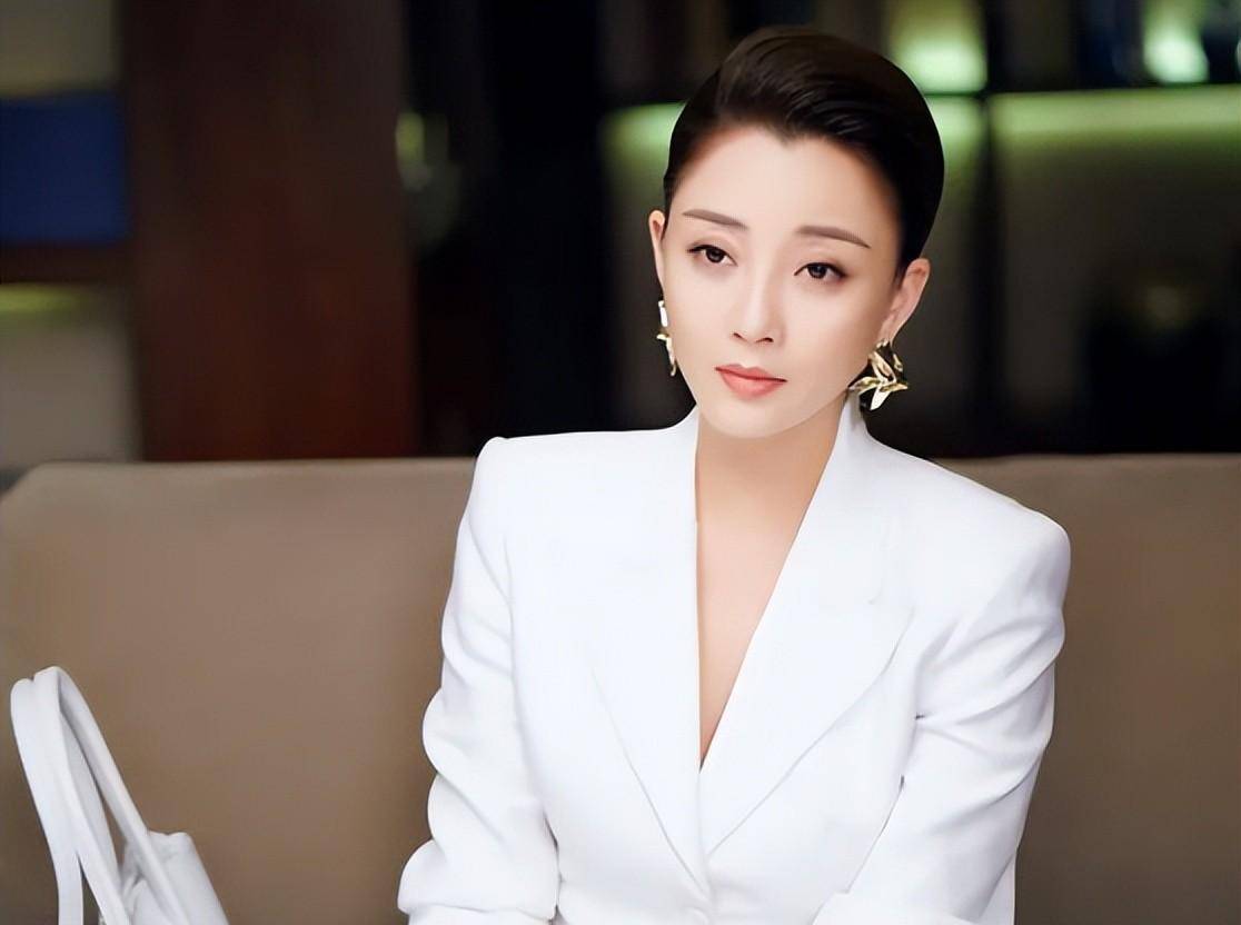 殷桃的瞪眼,黄渤的出戏,让这5位视后影帝,暴露了"真实演技"_依扎_观众