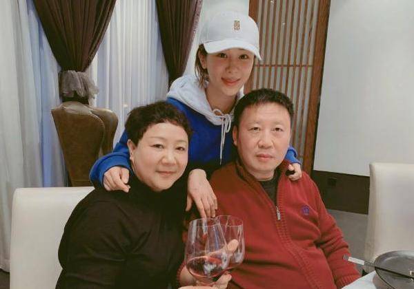 原来是甄嬛传中的她,网友:真没想到_母亲_妈妈_夏雪