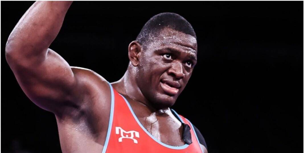 "摔跤之神"米哈因·洛佩斯,4届奥运金牌得主,超越卡列林_奥运会_古巴