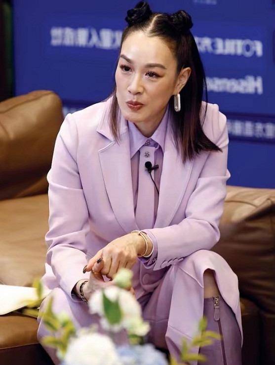 钟丽缇生活没有镜子?