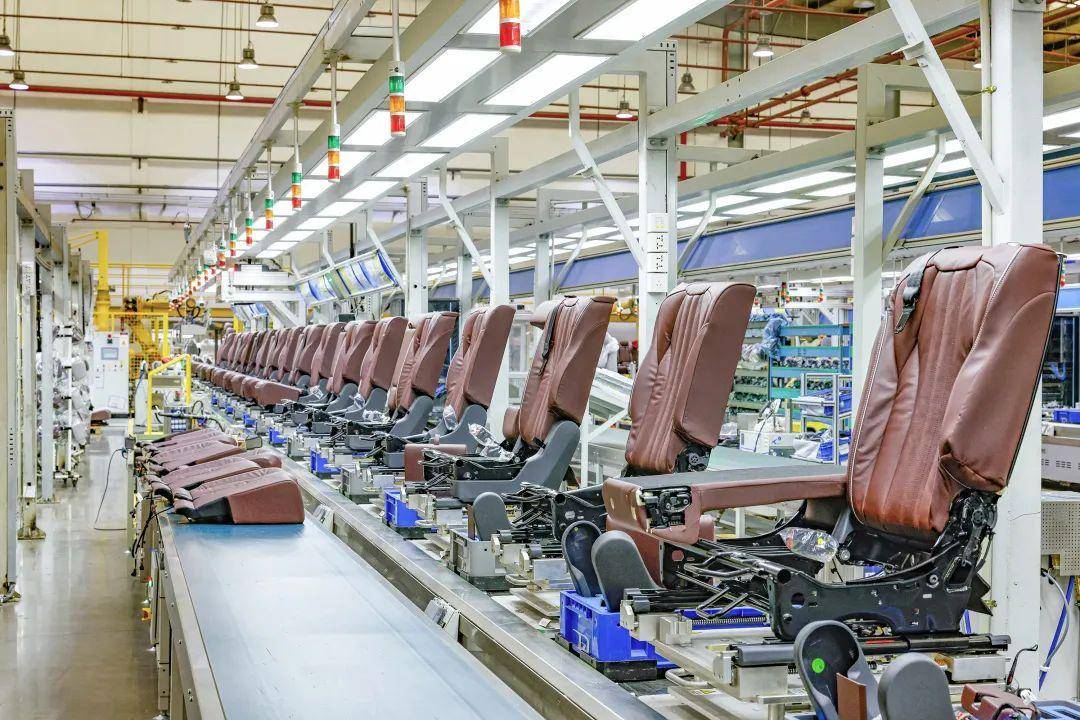 安上"数字化大脑",延锋座椅安亭老工厂焕发新活力_数据_系统_相关
