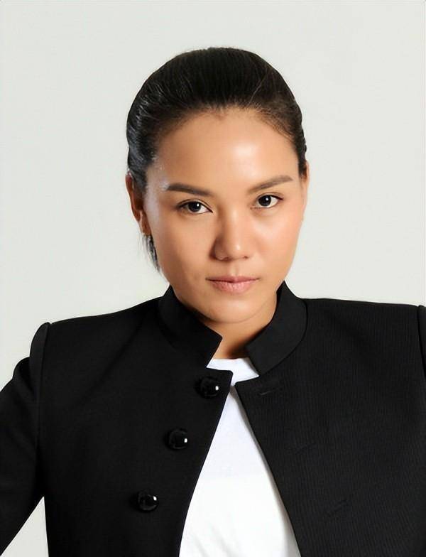 当时,导演在拍摄《超级保镖》这部戏,岳松是主角,还请了释行宇来客串