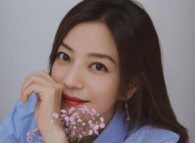 曾是琼瑶剧台柱子,如今凭借山河令翻红,他连吃烤肉都被围观_寇振海