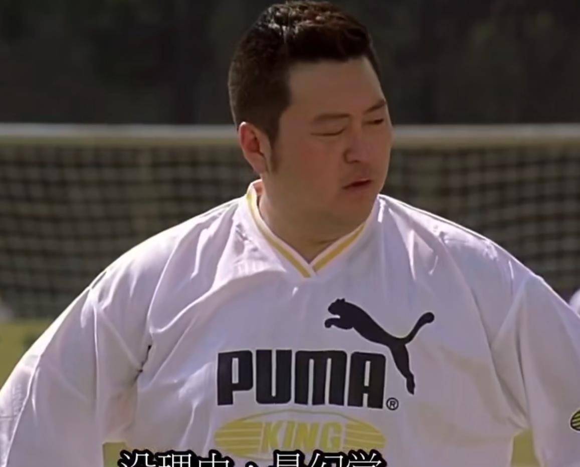 我想踢球啊"此时里尔门将的表情让我想起了周星驰的少林足球