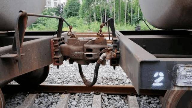 不可思议的詹式车钩,凭什么能沿用100多年?你知道原理吗?