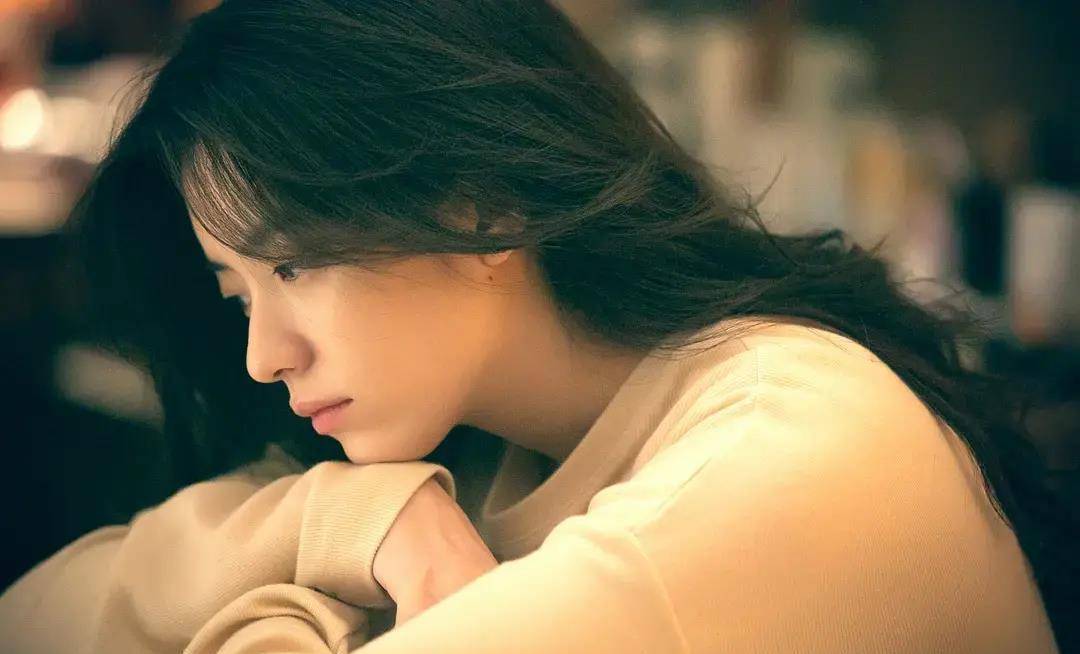 自带阳光的女孩子,治愈系"微笑天使"韩孝周的影视作品_韩孝珠_跟踪_爱