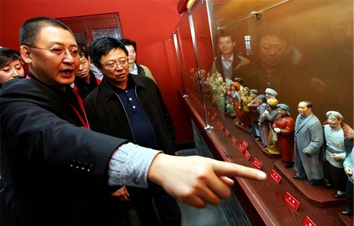 嫌当市长工资低,辞职捡破烂,建博物馆估值80亿_樊建川_国家_中国