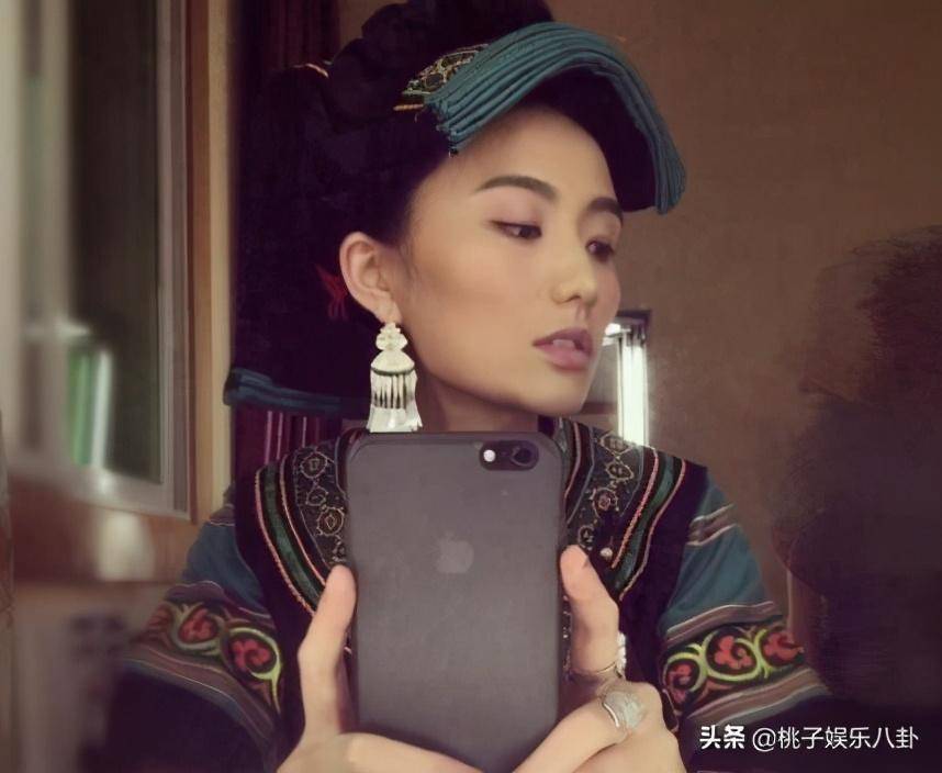 李亚鹏回应500亿女友1年半后表白彝族姑娘,女方多重身份惊艳_哈金