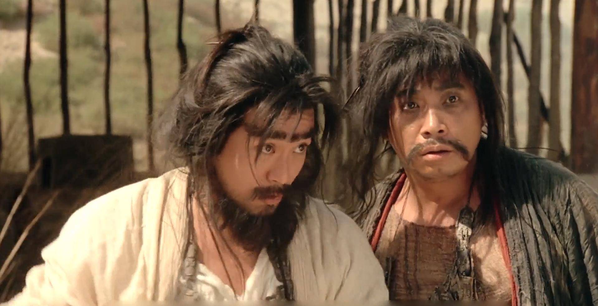 黄金配角吴孟达更是做到了一人三角,电影中的二当家 猪八戒 豆腐西施