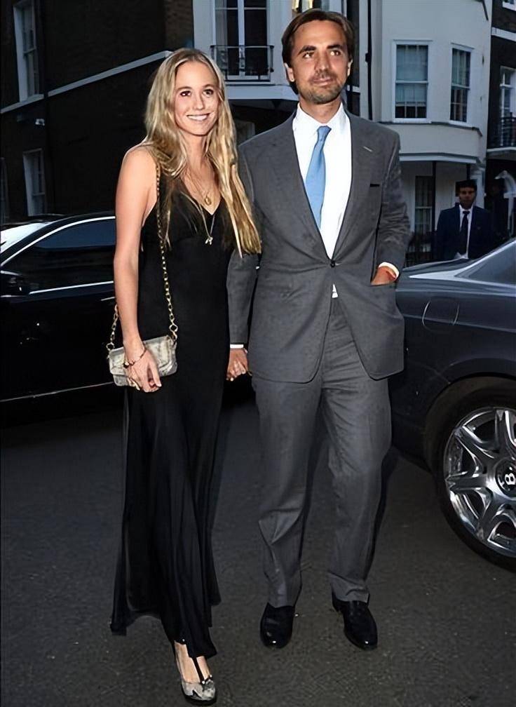 哈里王子十几位漂亮前任:从模特,歌手到演员,终为梅根浪子收心_交往