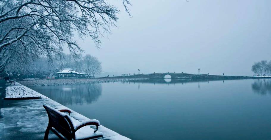 白堤_断桥残雪_白居易