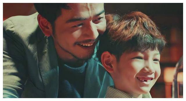 早前和父亲硕扬一起录制亲子综艺节目的杨雨辰,虽然在节目结束后回归