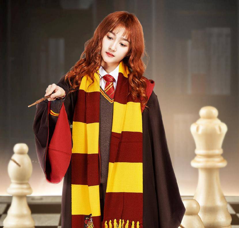 王牌6两大家族比拼,范丞丞cos至尊宝太帅气,华晨宇cos哈利波特_造型