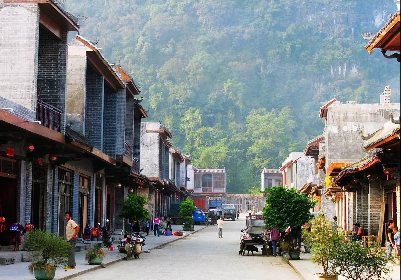 广西靖西市百年古镇,风景秀丽不输桂林,民风淳朴倍感亲切_绣球_人口