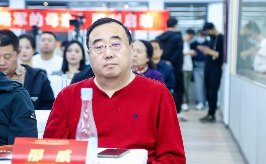 我们将立足歙县红色文化发祥地的历史背景,结合李才清同志的英雄事迹