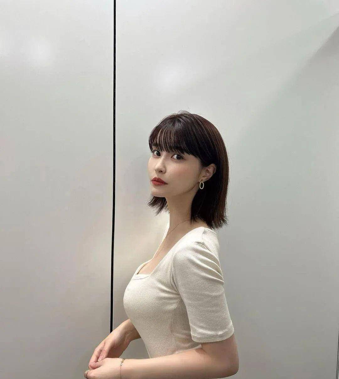 模特岸明日香,31岁仍在巅峰,完美比例,韵味十足_日本_美人_媒体