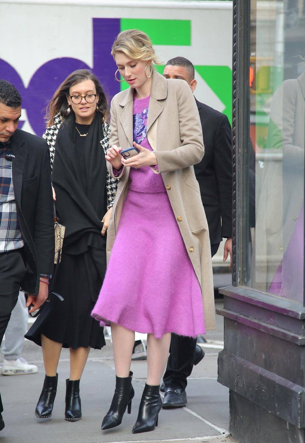 《迷雾》中的凯伦吉兰(178公分)排名第三,伊丽莎白·德比齐的身高稳定