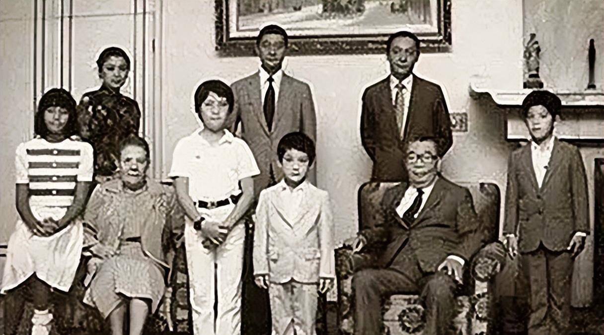蒋纬国问戴季陶生父是谁,戴季陶说了句话,蒋纬国瞬间恍然大悟_蒋介石