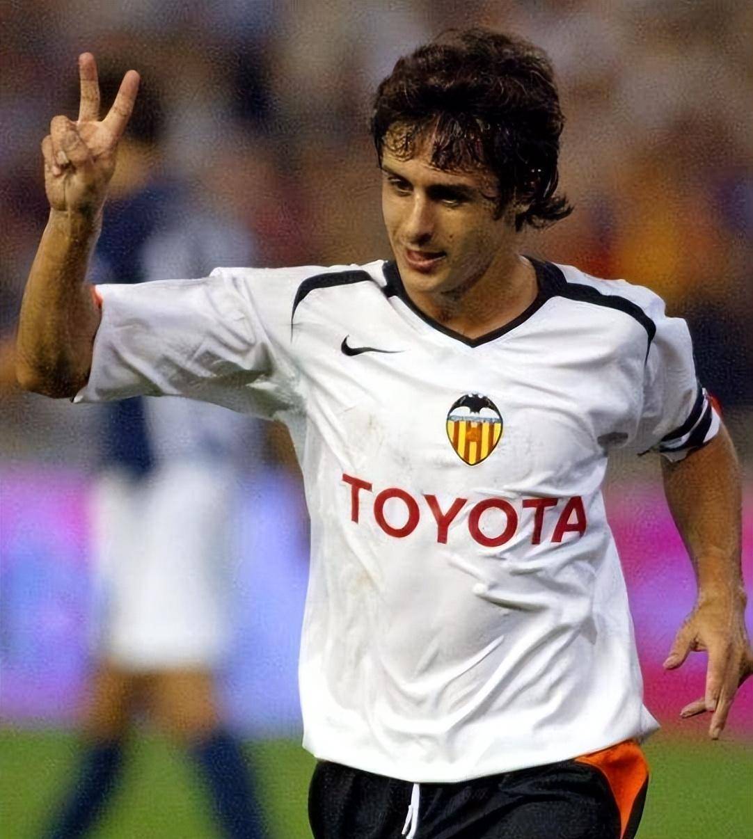 "巴勃罗·艾马尔,他是2000年代初期和中期,阿根廷最好的足球运动员