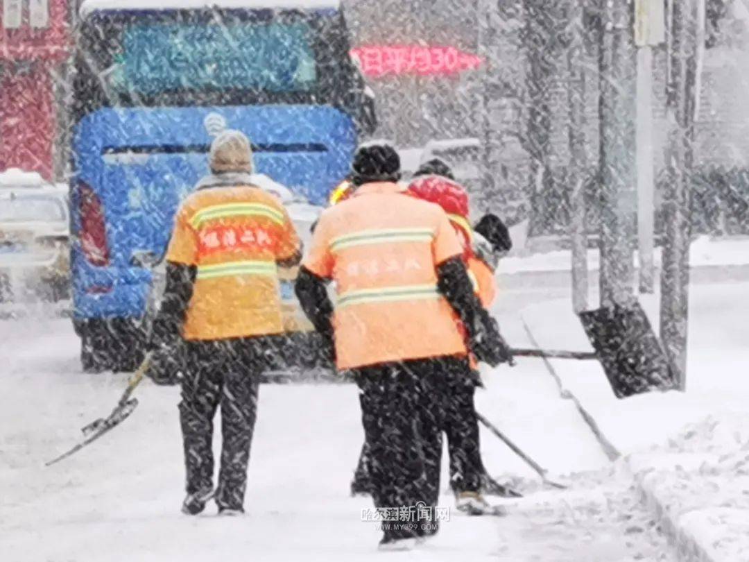 雪不断下！清冰雪大军连夜战春雪｜省内27条高速封锁