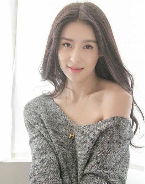 本有大好前程,因为王思聪断送她的演艺生涯,今无戏可拍_贾青_贾庆