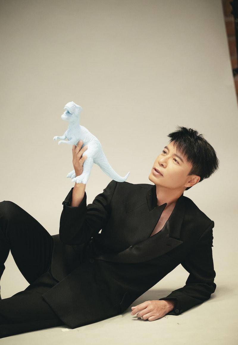 李克勤再踏红馆开唱 太太卢淑仪备战衣:里面真空走光呀_演唱会_海报