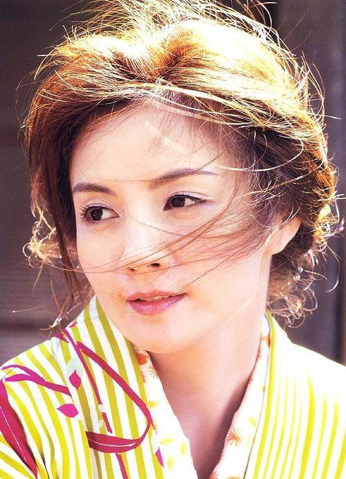 在她拍摄的作品中里面《皆月》这一部算是知名度最高的了,吉本多香美