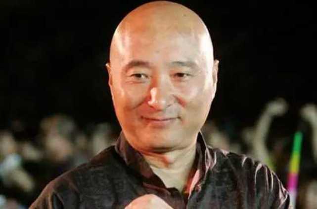 因爱国被资本打压,遭人陷害前途尽毁_陈佩斯_周杰_黄海波