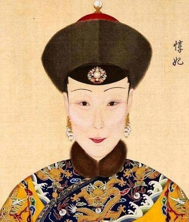 乾隆帝另一位非常宠爱的七公主固伦和静公主去世,年仅二十岁,乾隆帝