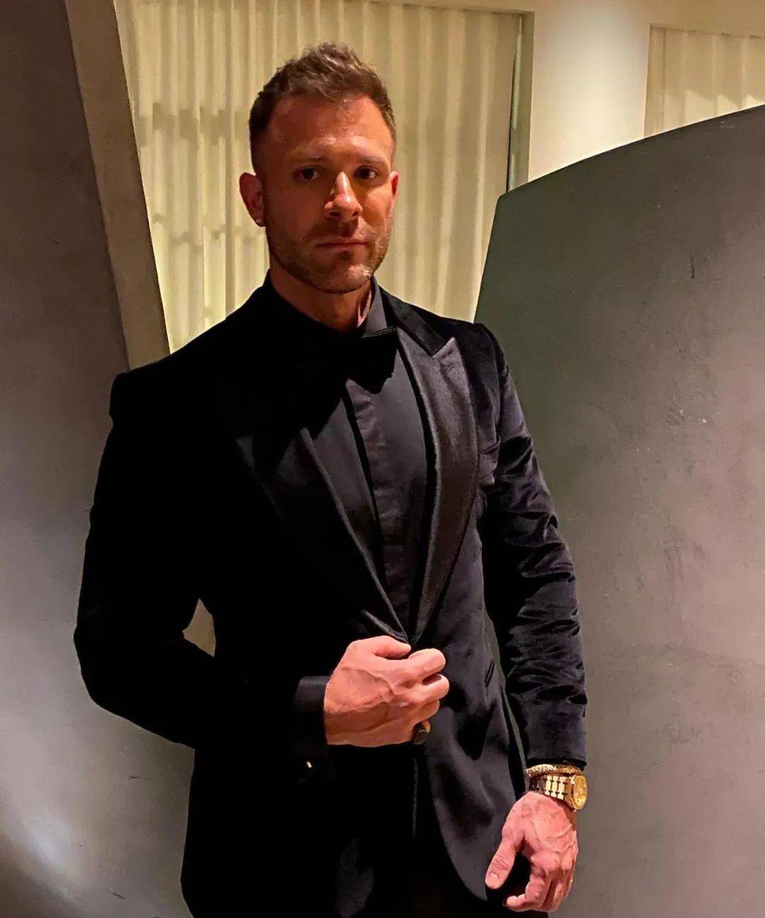 国外男星自曝性伴侣超9000人遭网友辱说,不守男德_生活_wolf_austin