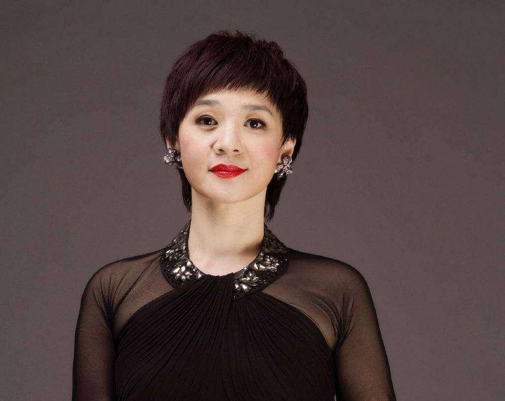 她是比金星还毒舌的评委,一言不合让选手"滚",网友:建议封_柯以敏